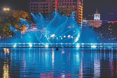 肇慶星湖牌坊音樂噴泉煥新重開，點亮城市夜經濟